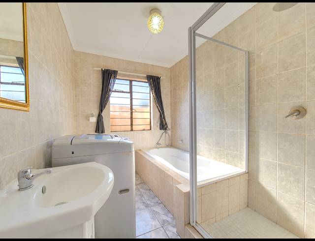 2 BEDROOM HOUSE TO LET IN BRAKPAN NORTH